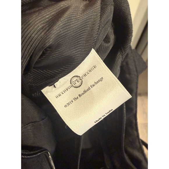 Bradford Exchange, Quilted Schnauzer Tote Bag RARE. "Paw Prints on My Heart" - Picture 5 of 5